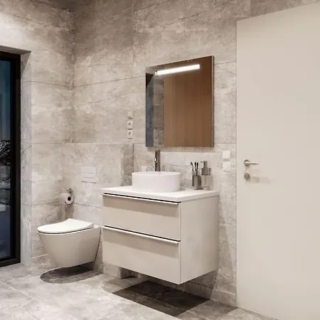 Feriehus Luksus Hytte Med Jacuzzi/badstue